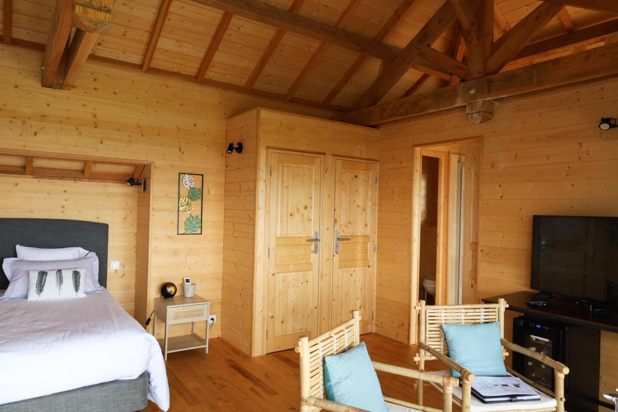 ベルジュラック Le Domaine De La Tour Des Vents Bed & Breakfast エクステリア 写真