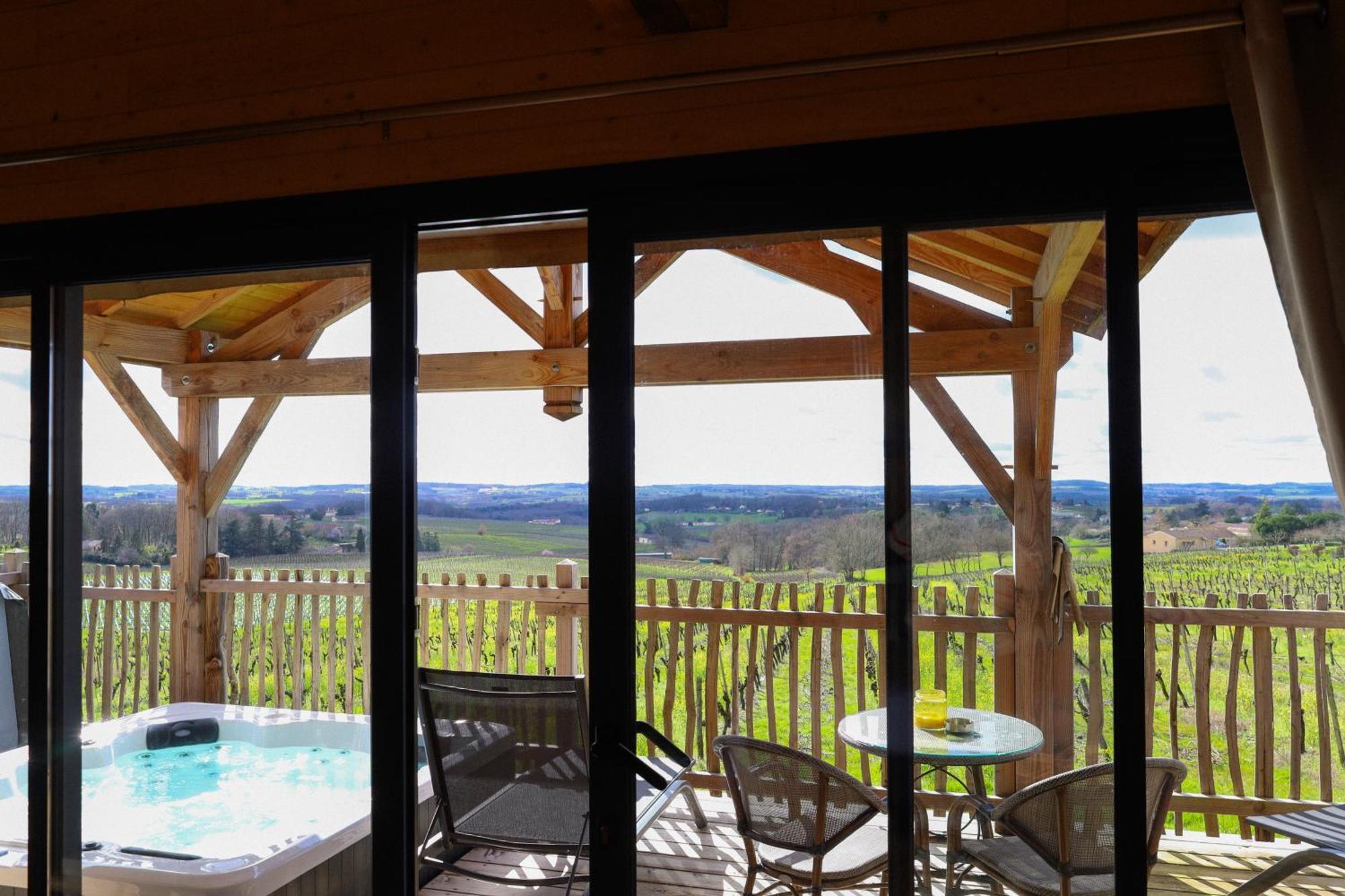 ベルジュラック Le Domaine De La Tour Des Vents Bed & Breakfast エクステリア 写真