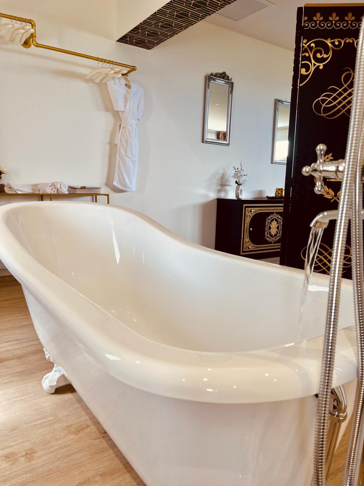 ベルジュラック Le Domaine De La Tour Des Vents Bed & Breakfast エクステリア 写真
